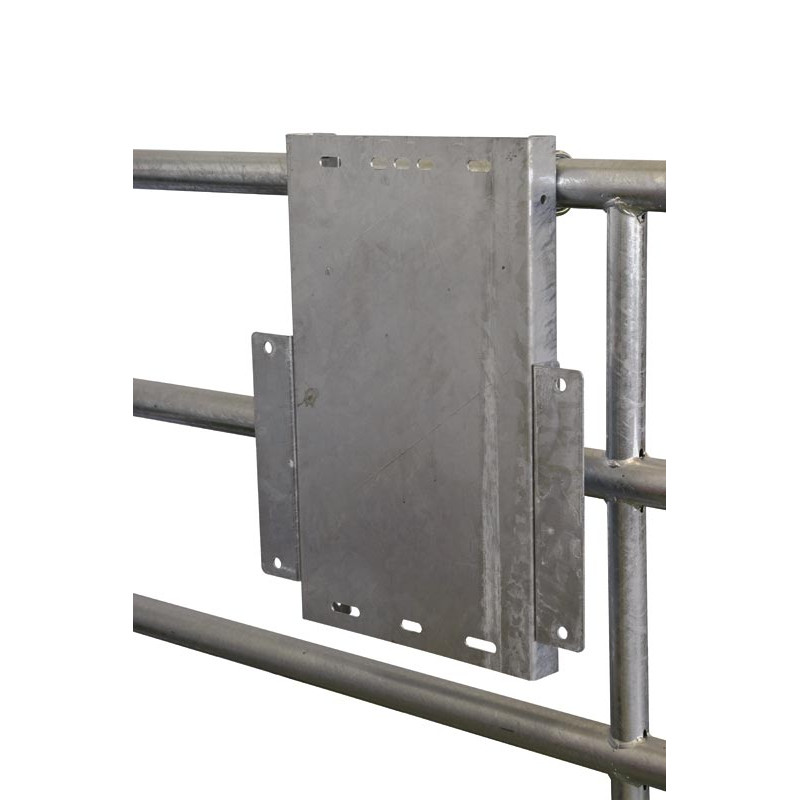 Mounting plate for POLYFLAP drinker on gate